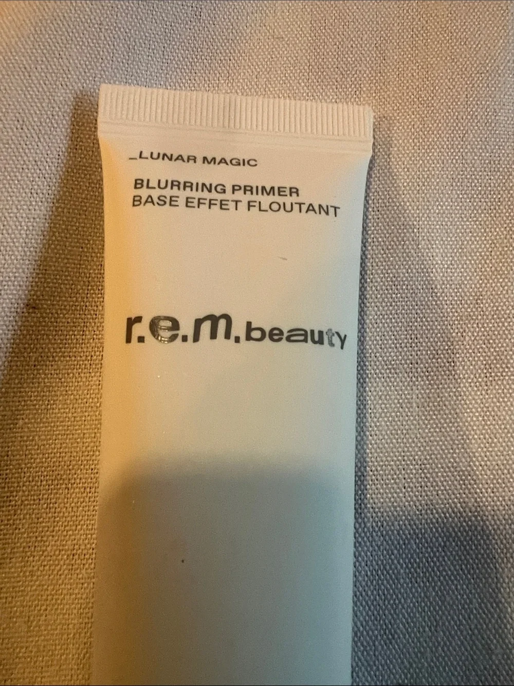 R.E.M Lunar Magic Blurring Primer - White